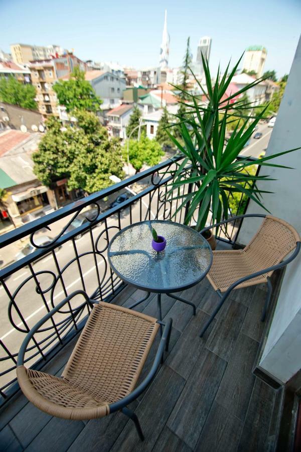Apartment On Gorgiladze 25 Batumi Exterior photo